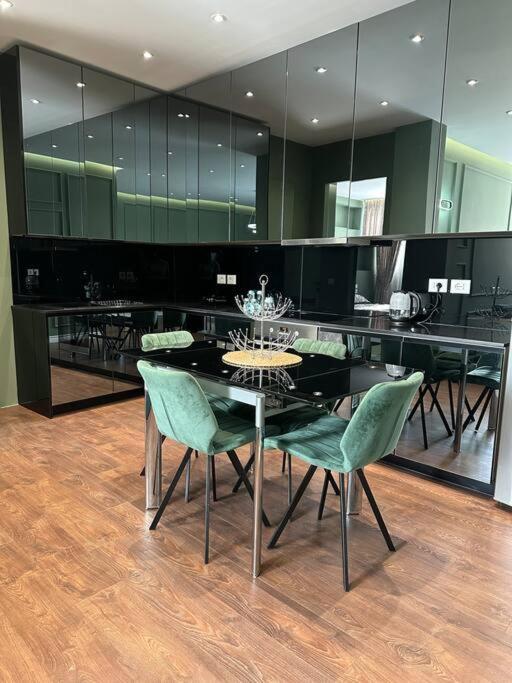Green Apartment Tiranë Ngoại thất bức ảnh